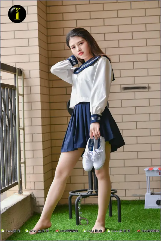 普惠集 007-广炎 JK服与小白鞋 - IESS